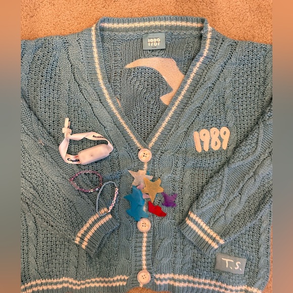 Taylor Swift Sweaters - Taylor Swift 1989 TV Cardigan XS/SM